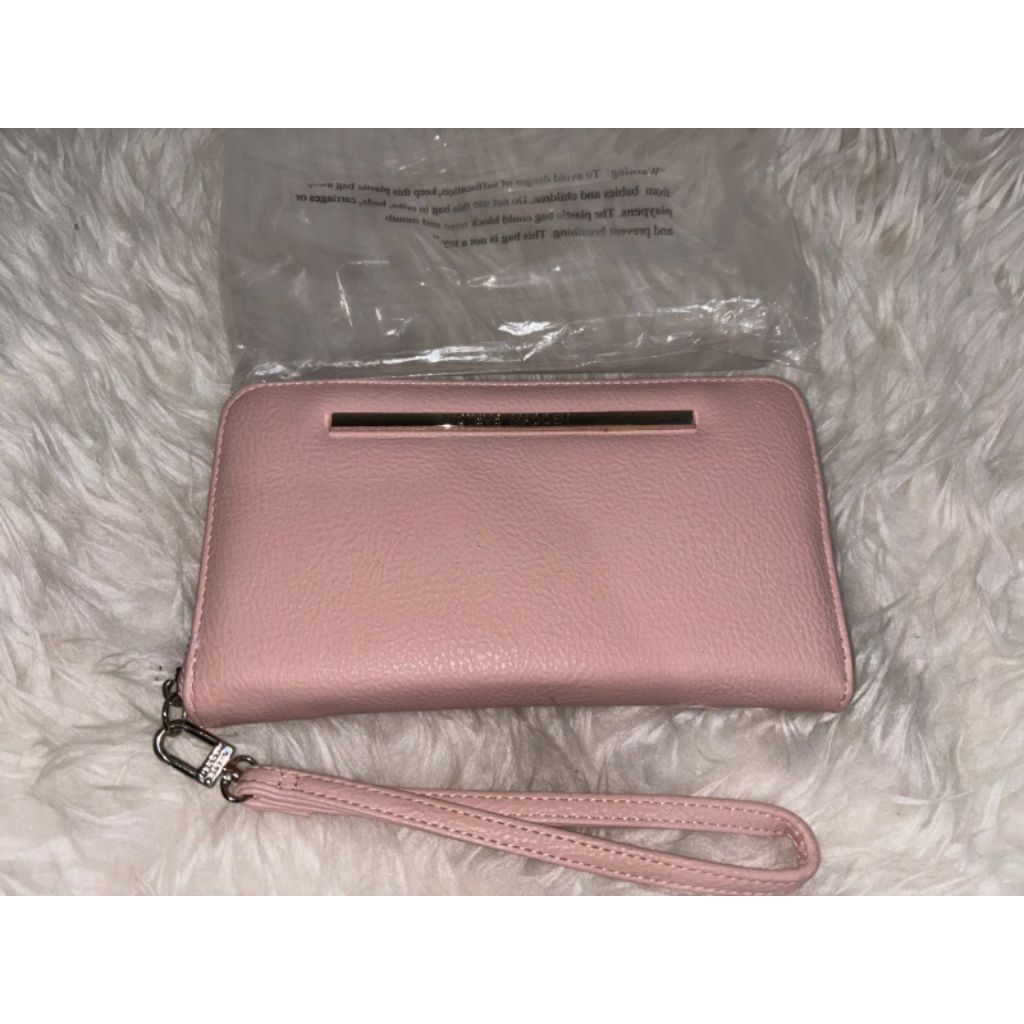NEW  STEVE MADDEN SM ZIP AROUND WALLET PINK WRISTLET LONG WALLET