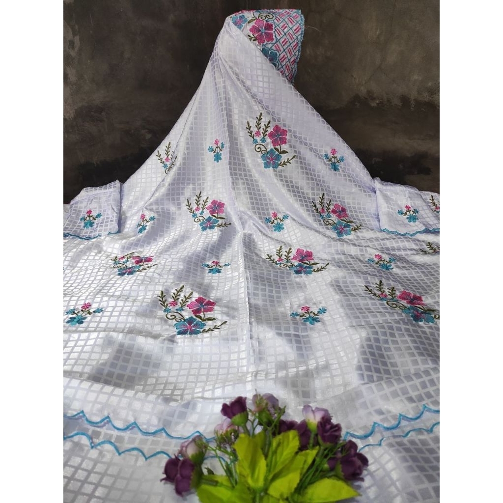 MUKENA BORDIR LAJURAN SEMI SUTRA SIZE DEWASA