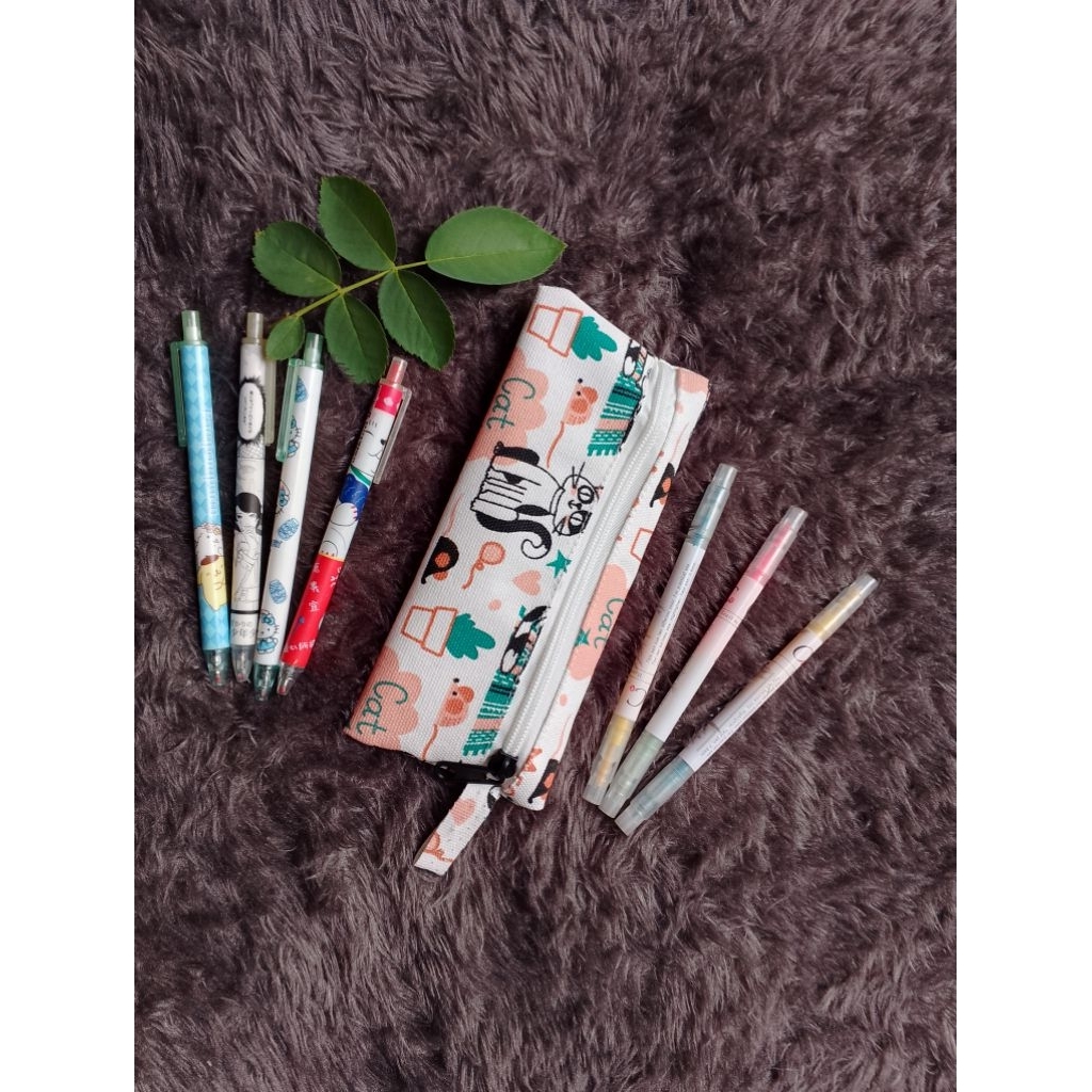 

Cod.TERMURAH.TERLARIS.TEMPAT PENSIL MURAH.POUCH PENSIL.KARAKTER