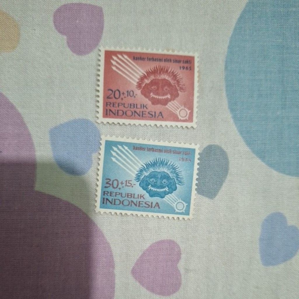 

perangko kuno seri kanker 1965...isi 2 pc