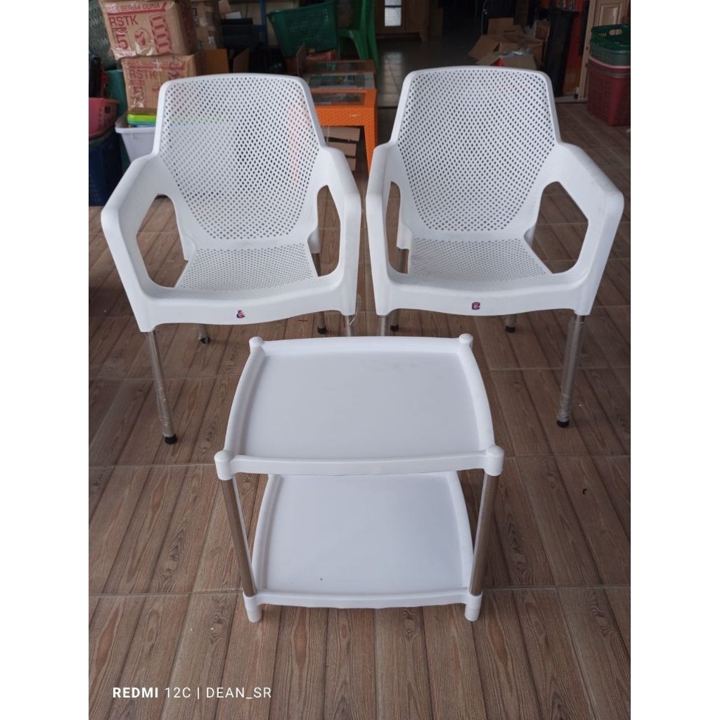 Kursi Twin pan Santorini KR9 + meja (2 kursi + meja)