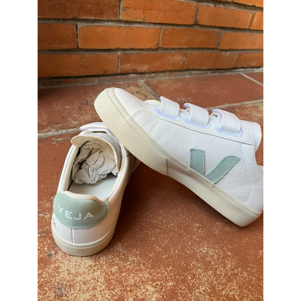 VEJA Sneakers