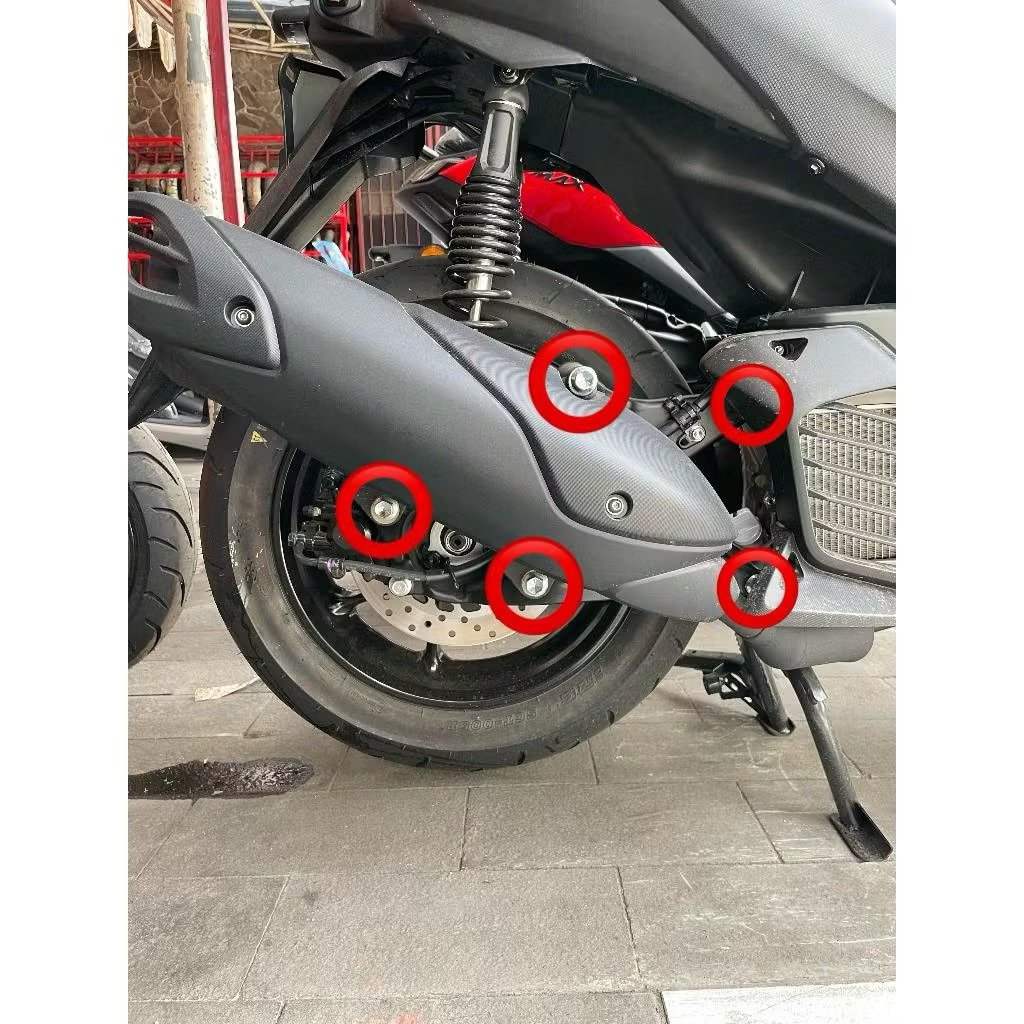 BAUT KNALPOT + AREM ARM 1 SET ( 5 BAUT ) MODEL 2 KUNCI  AEROX OLD NMAX NEW N-MAX OLD NEO LEXY TAHUN 