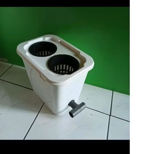 Media tanam dutch bucket hidroponik 8 liter sistem sumbu wick system