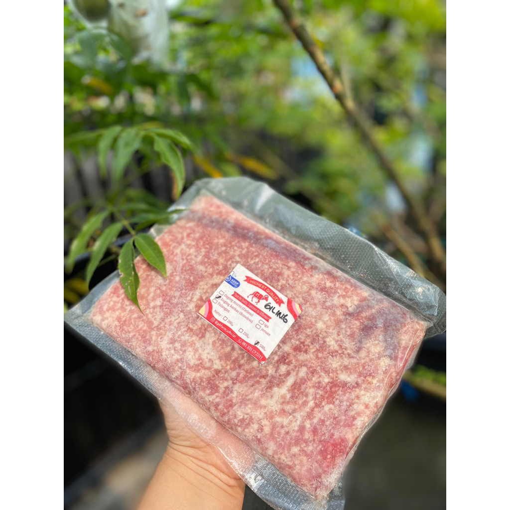 

Daging Domba Muda Giling Premium – Lembut, Higienis, Bebas Prengus | 100% Asli dari Peternakan Modern