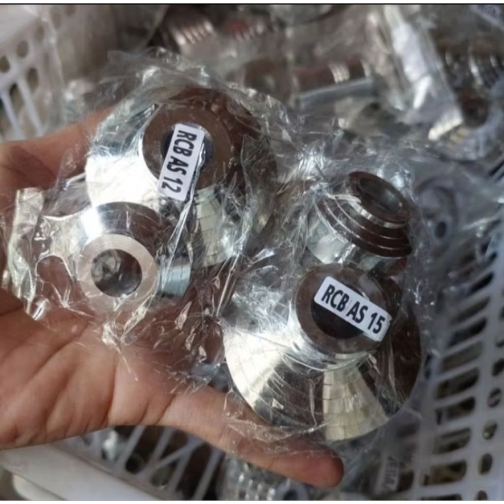 Bosh tromol depan velg Rcb As 12 as 15 Gearbox Velg depan RCB Bahan alumunium Sepasang