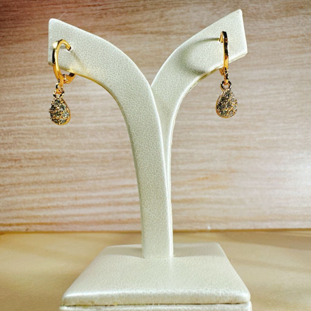 Anting Titanium Wanita Model Tetesan Air Anti Karat Anti Luntur Fashionable #557