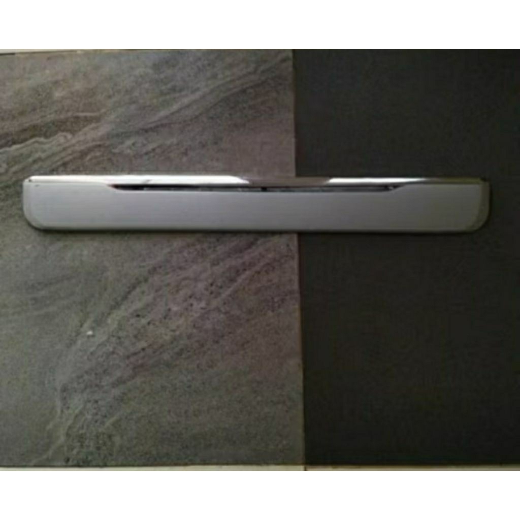 TRUNKLID TRUNK LID PEGANGNGAN PEMBUKAK BAGASI BLAKANG SUZUKI APV ORIGINAL CROME