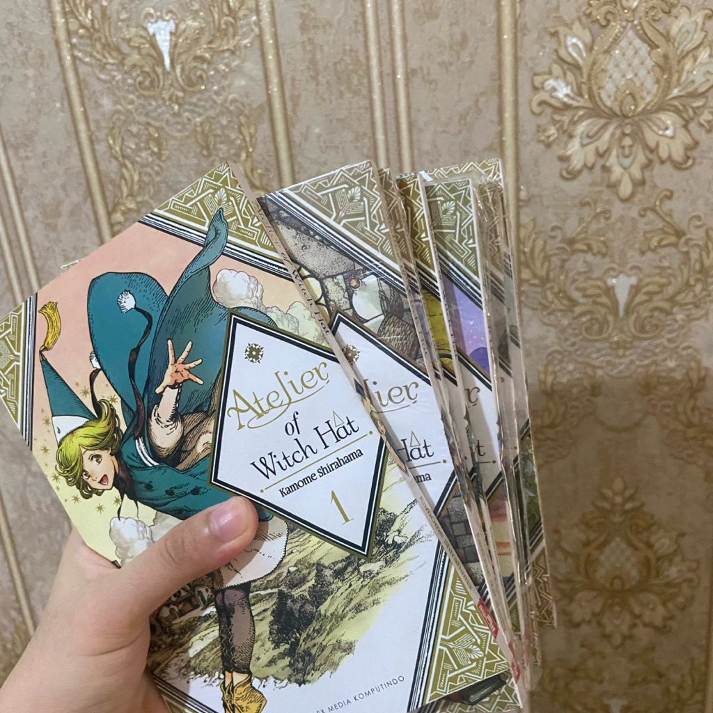 Komik Atelier Of Witch Hat vol 1-8