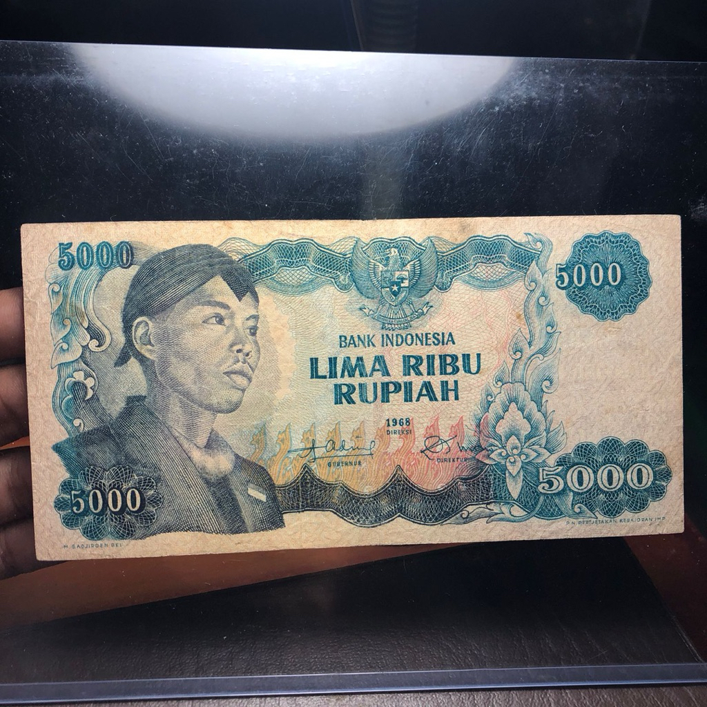 Uang Kuno Sudirman 5000 Asli 1968 code LAZ dan DAH