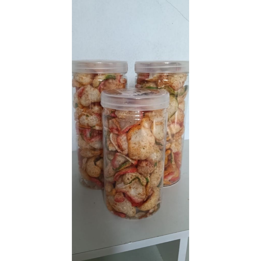 

Kerupuk bawang pedas kemasan toples