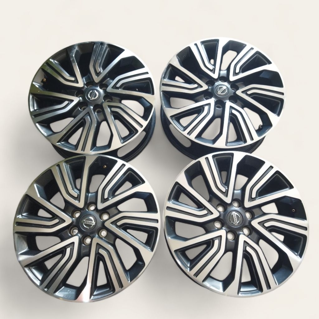 Pelek nissan terra R18 pcd 6x114 original