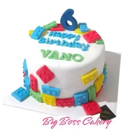 

LEGO FONDANT CAKE