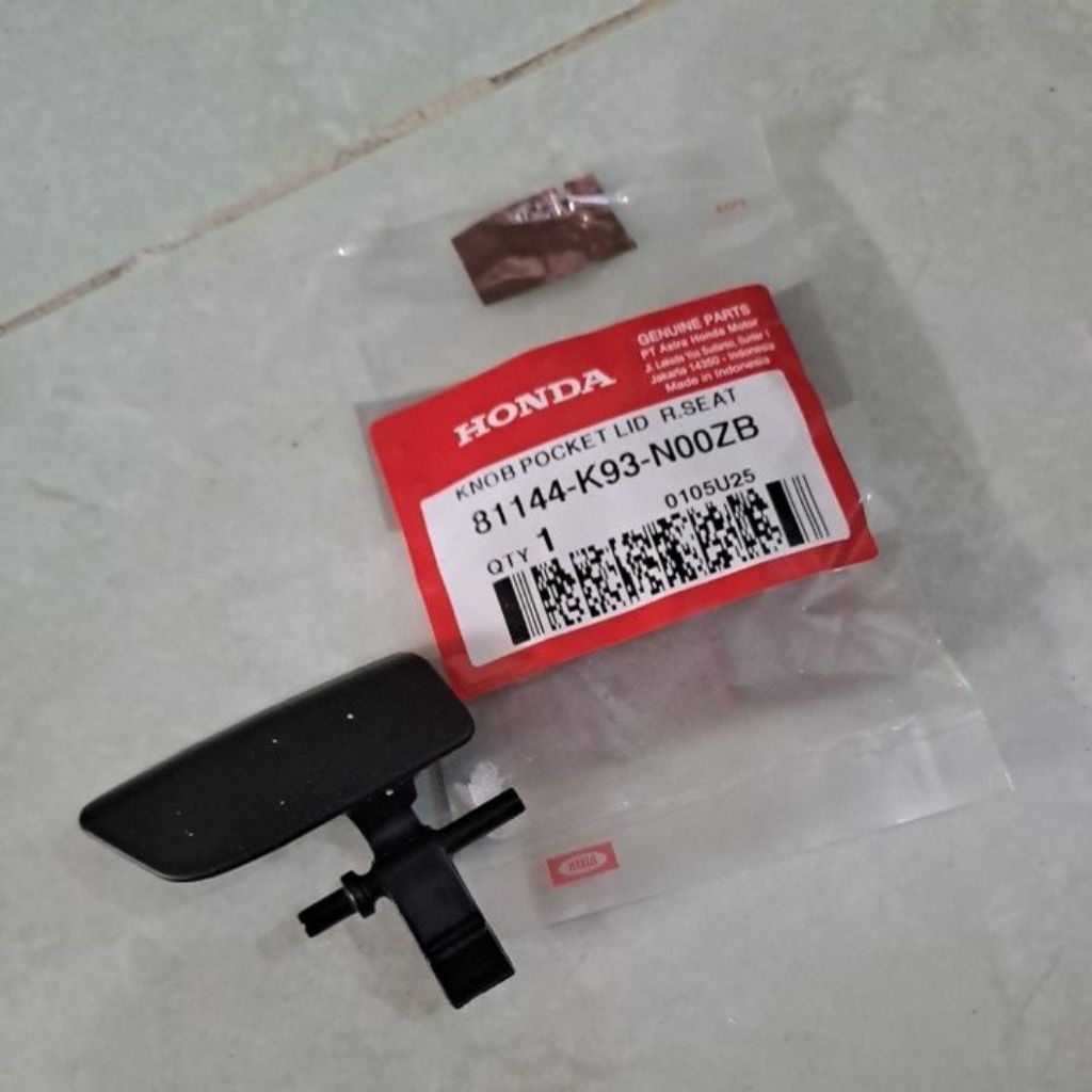 81144-K93-N00ZB kancing Laci Scopy 2017-2020