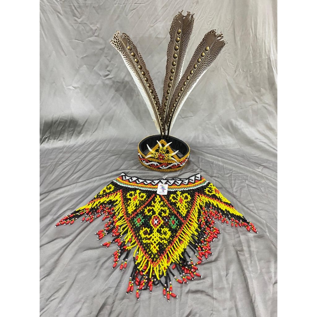 aksesoris tari khas dayak kalimantan // aksesoris pakaian tradisional khas dayak kalimantan