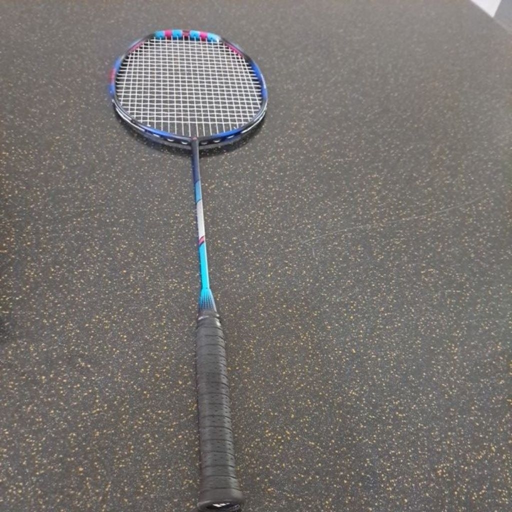 raket badminton adidas spieler E08.2 second