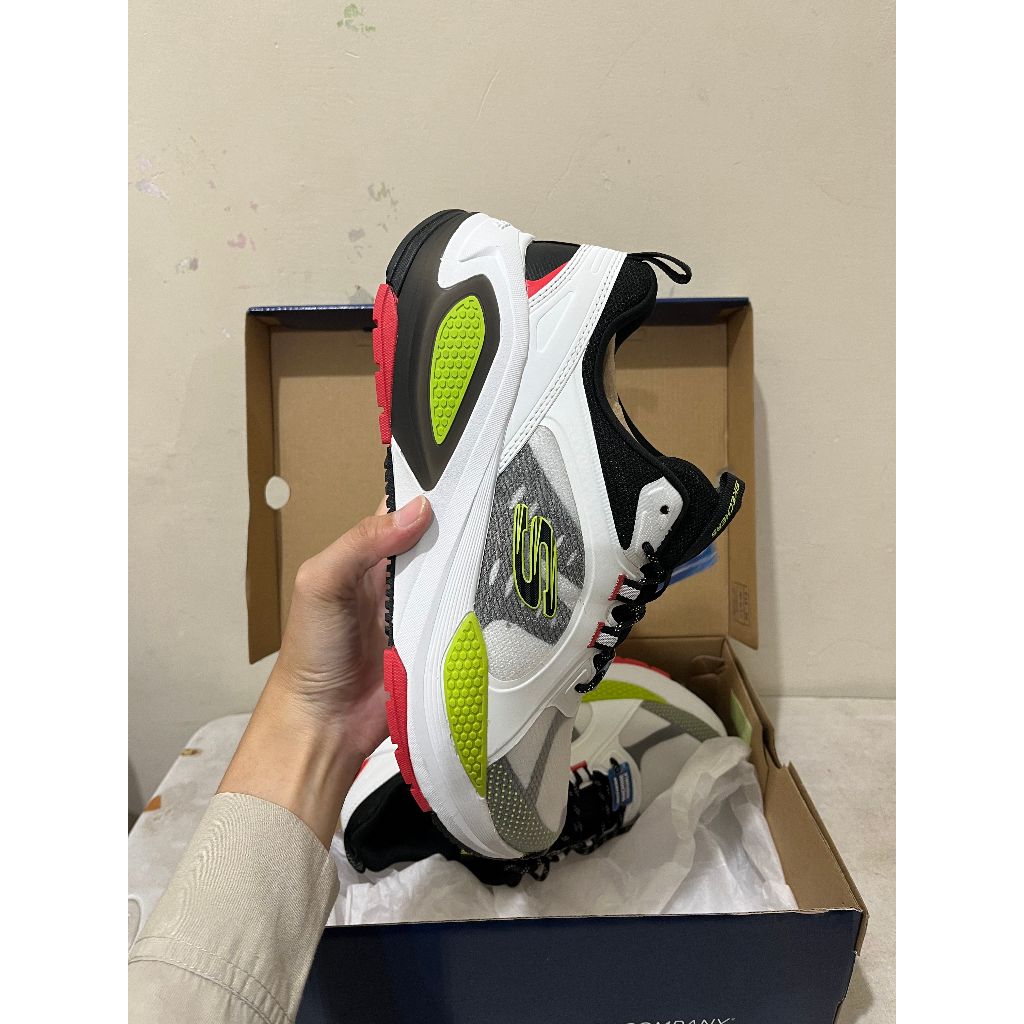 SEPATU SKECHERS OCTUS ODEON WHITE MULTI ORIGINAL 232736WMLT