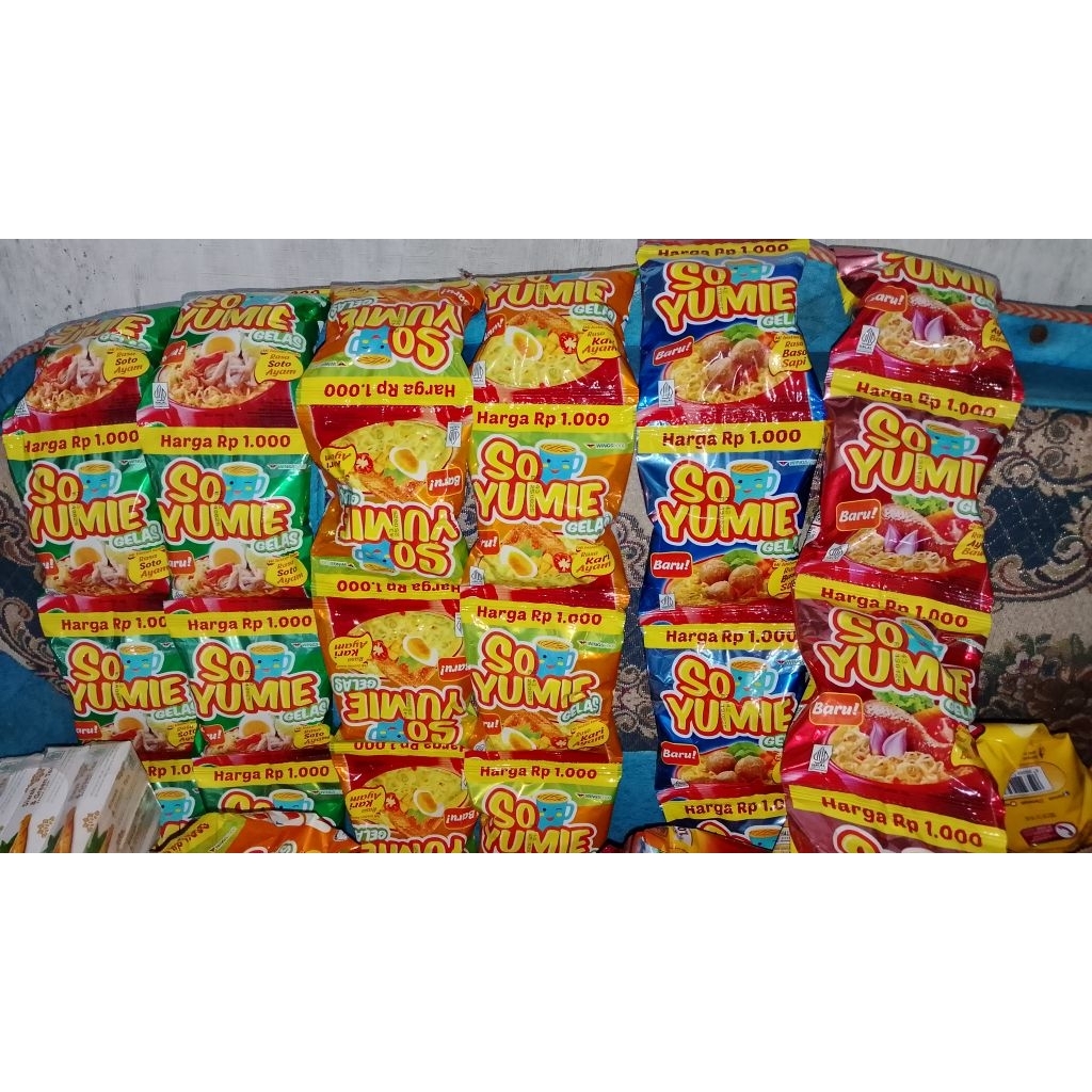 

Mie Yummy Gelas 13gr