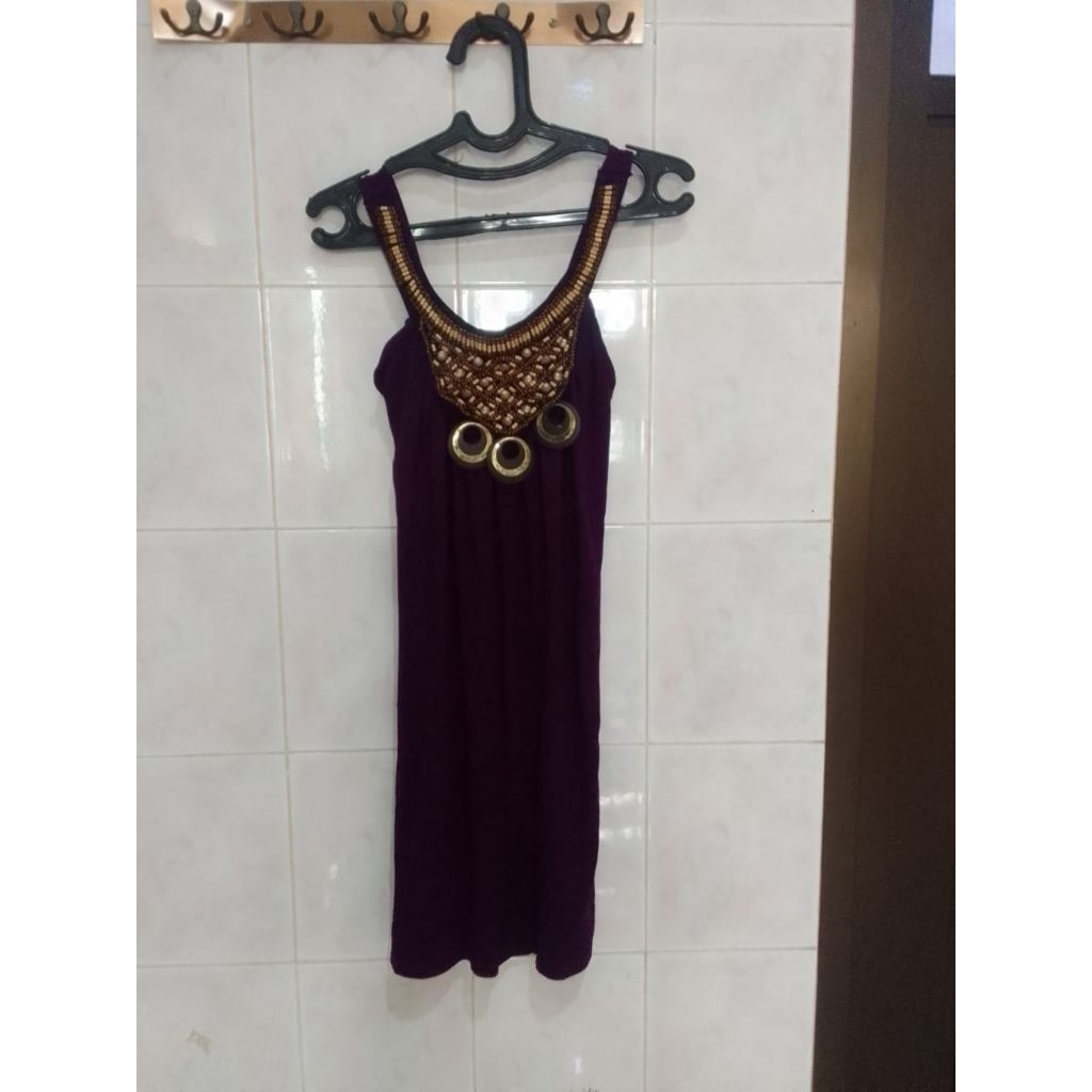 PRELOVED. BAJU DRESS MERAH MAROON