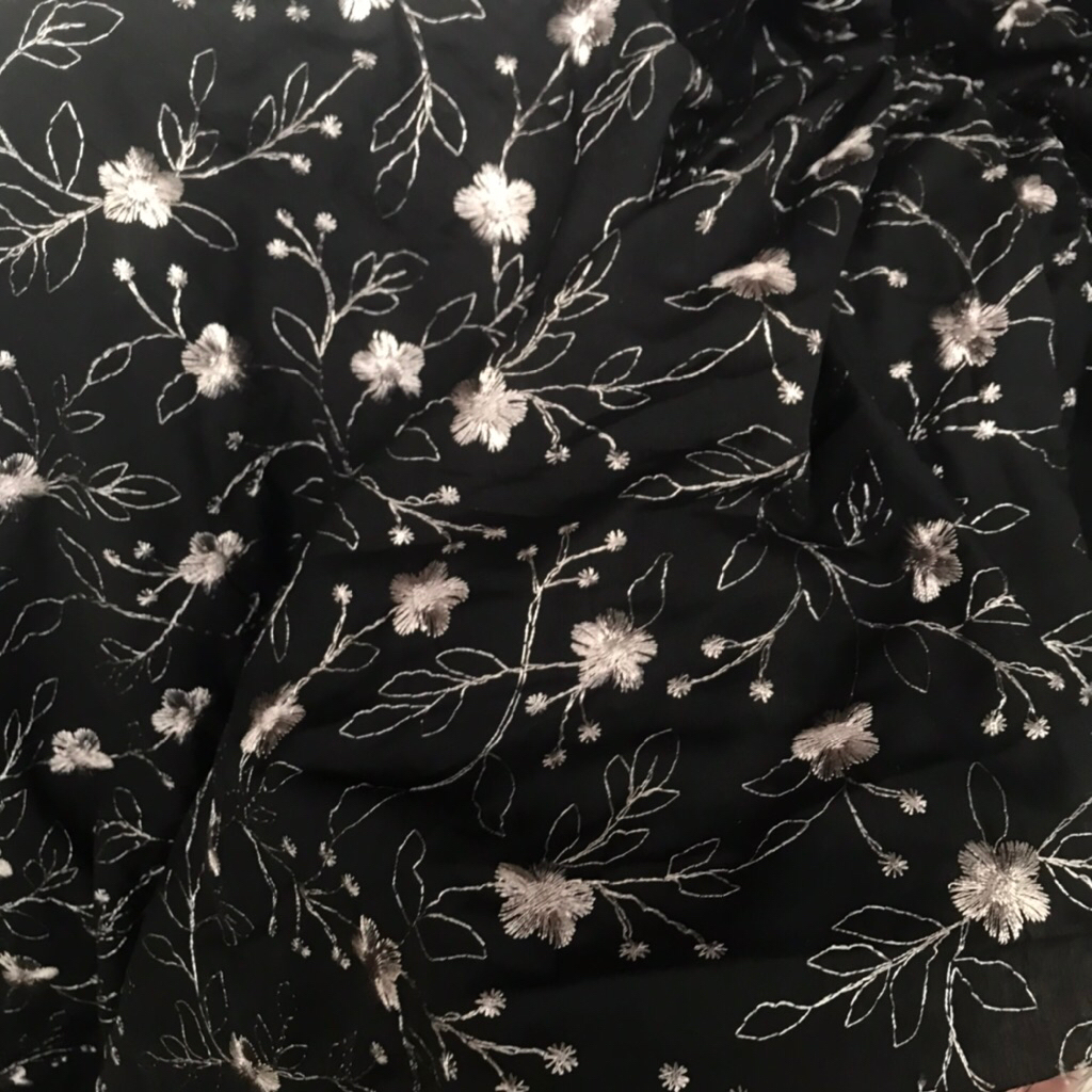 Kain Katun Bordir Premium | Bahan Katun Bordir Import | Kain Meteran Katun Bordir(Harga 0,5 Meter)