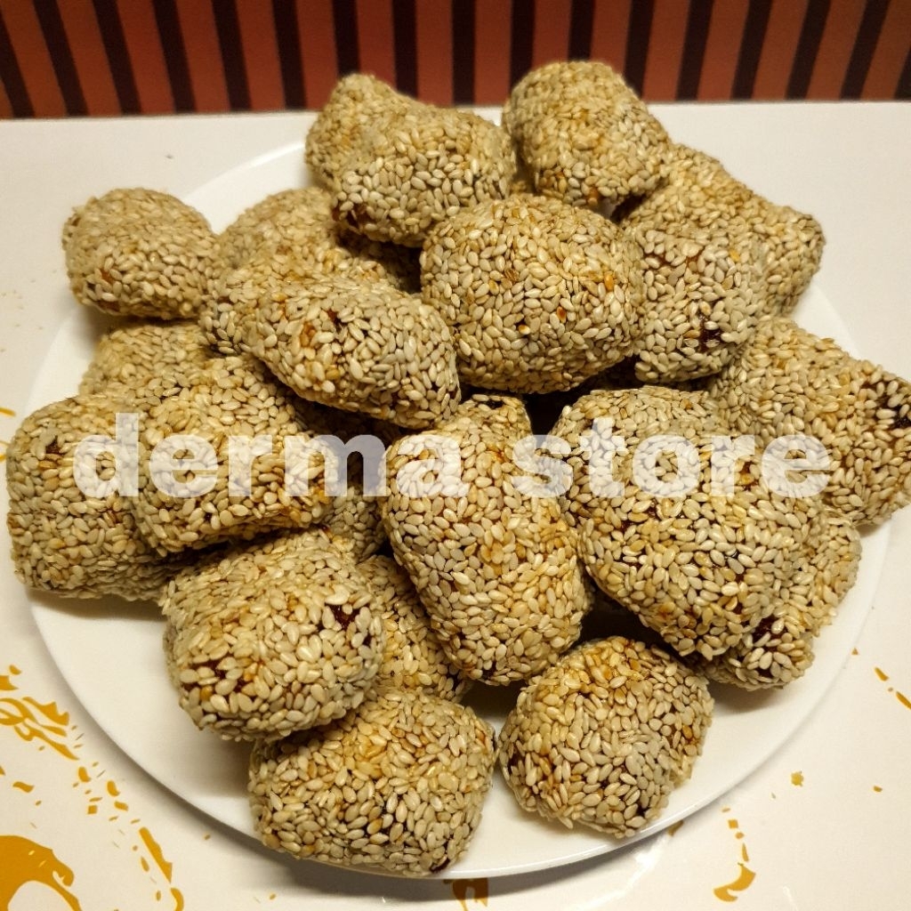 

Manco Wijen 250 Gram - Kue Manco Wijen Manis Legit