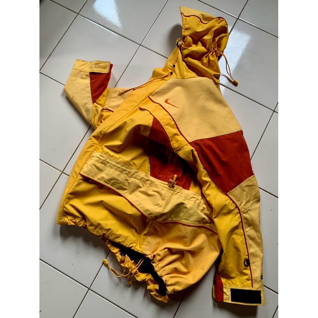 nike ACG vintage stroom fit