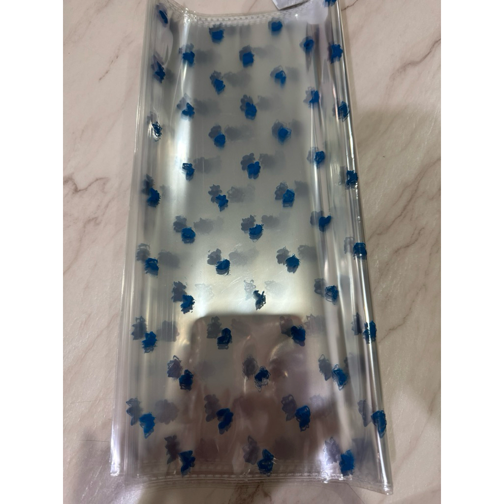 

Plastik parcel kado bening kantongan /sarung uk 35x50 cm( 10 lembar)