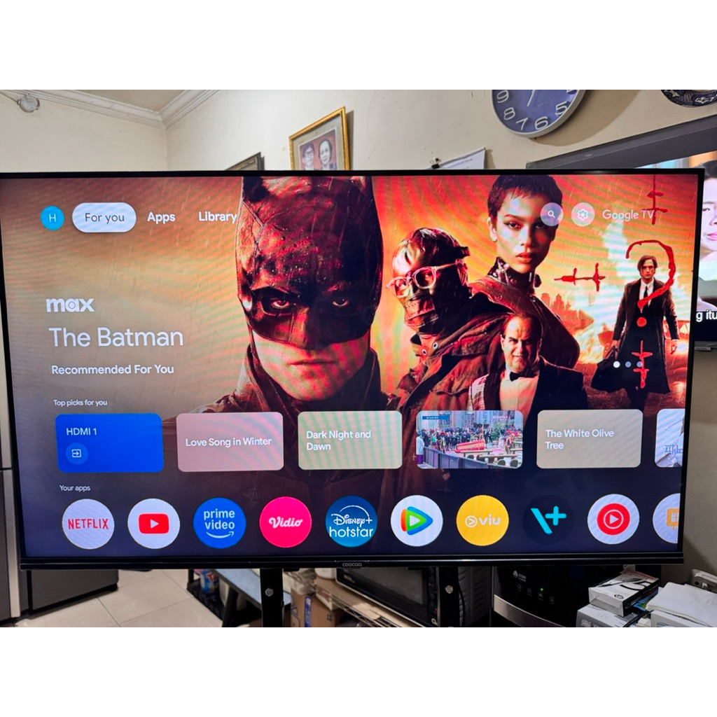 (Preloved) Smart LED TV 42 inch Coocaa+Standing Bracket