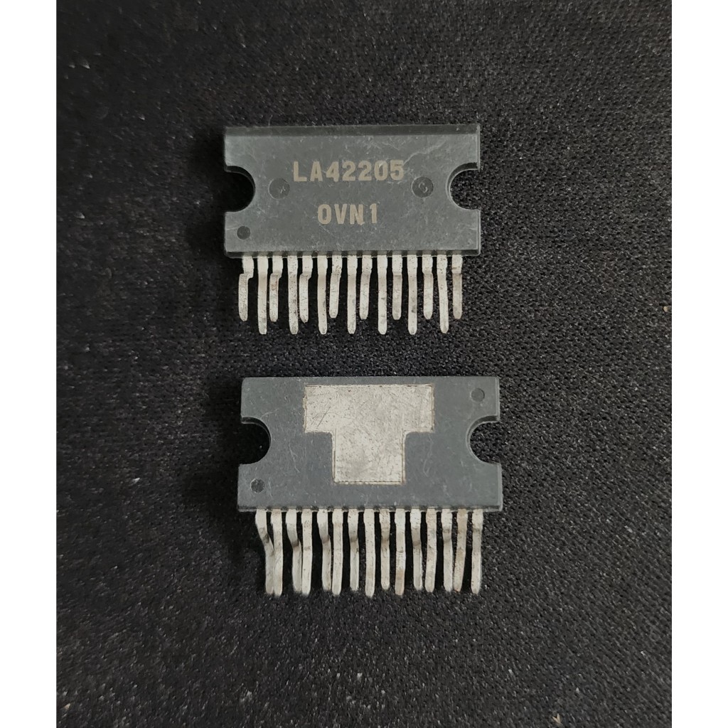 IC LA42205  5W 2-Channel Power Amplifier IC utk Audio Output TV
