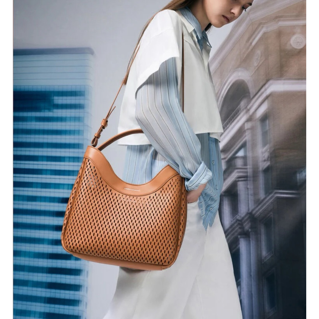 Tas wanita hobo charles&keith original