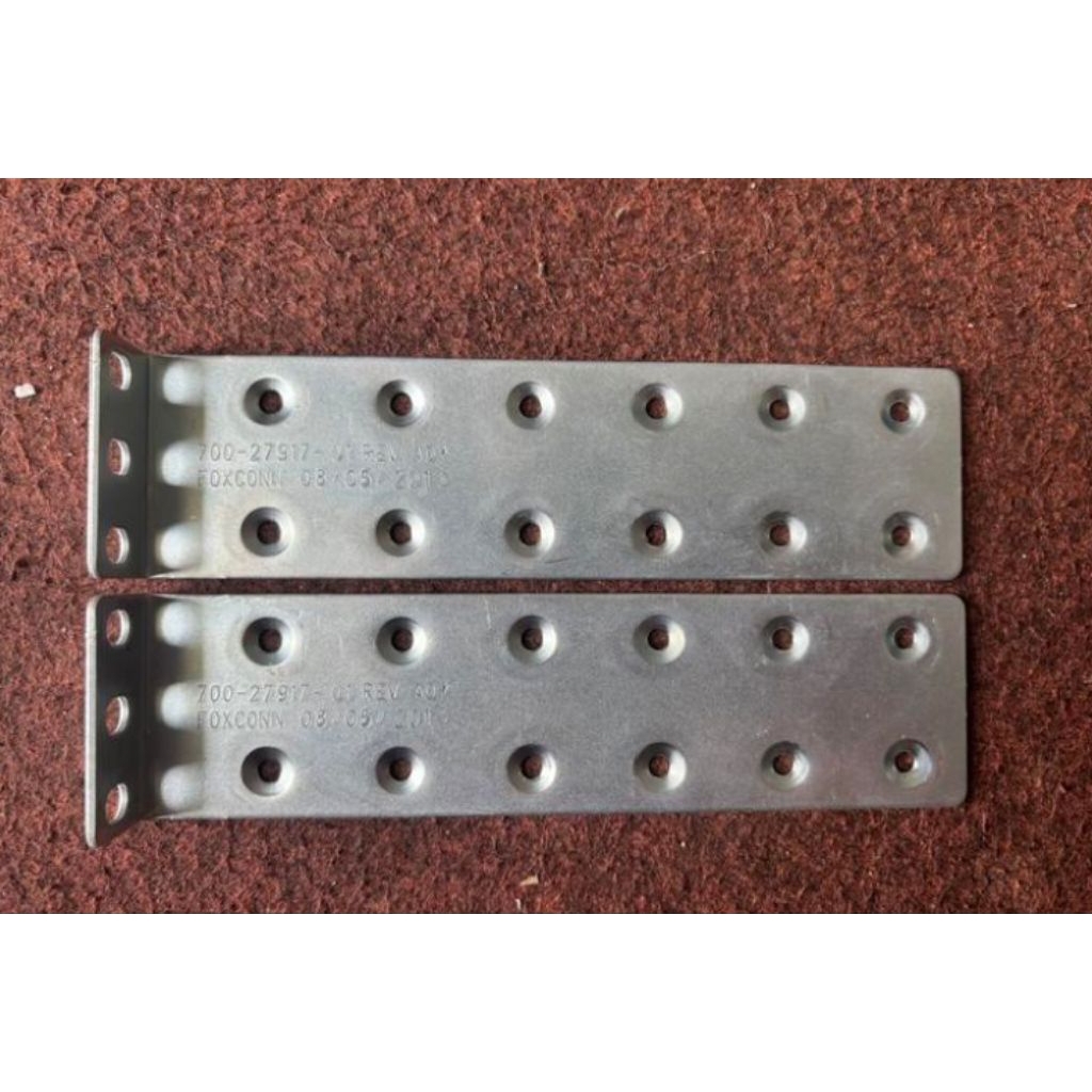 Cisco Rack Mount Bracket Kit Kupingan PN | Nexus 3048TP | Nexus 3172TQ |