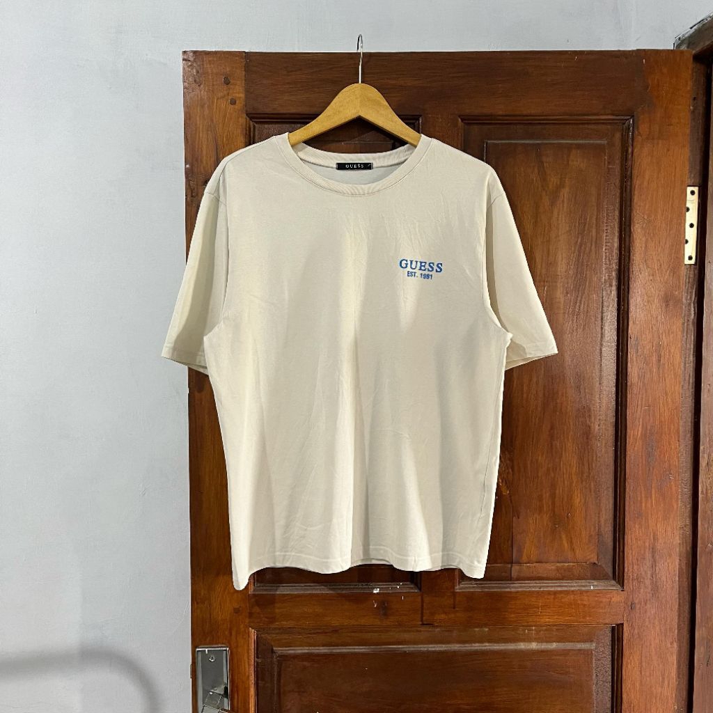 [L-XL] GUESS Graphic T-Shirt Back Printed Tee I Vintage Vtg Retro Kemeja Garis-garis Salur Outer Wol