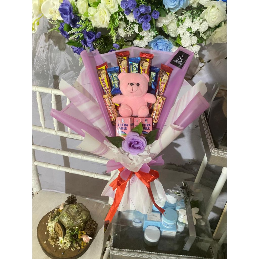 buket wisuda / buket uang / buket boneka wisuda