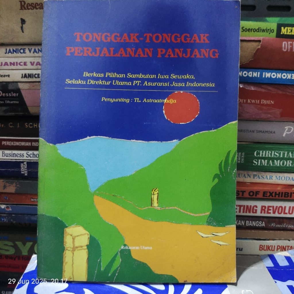 BUKU TONGGAK -TONGGAK PERJALANAN PANJANG ORIGINAL