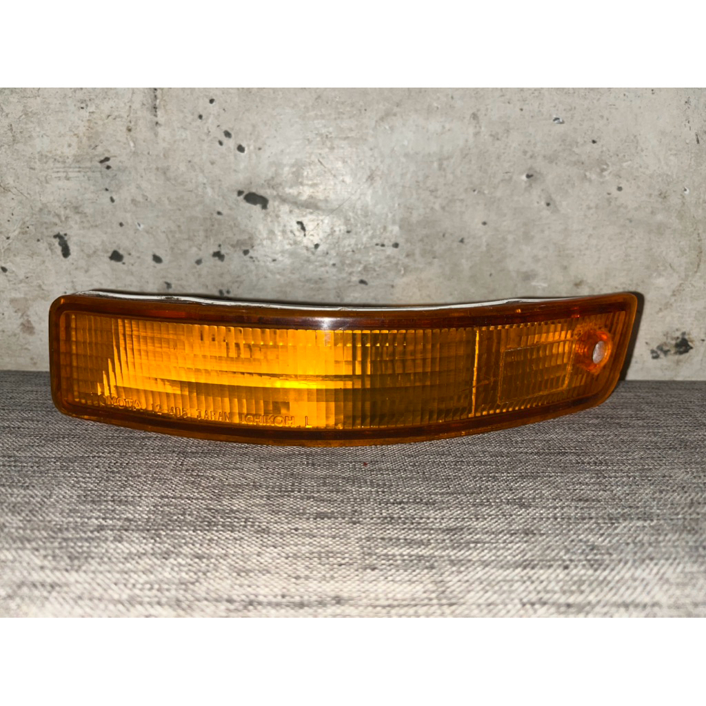 Lampu sein bemper Corolla great original