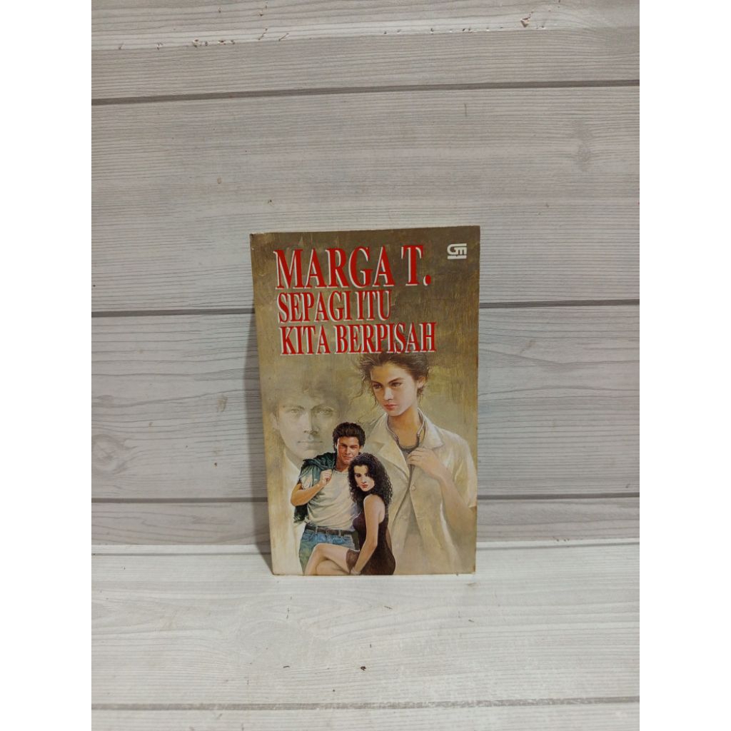 Novel original sepagi itu kita berpisah by Marga t