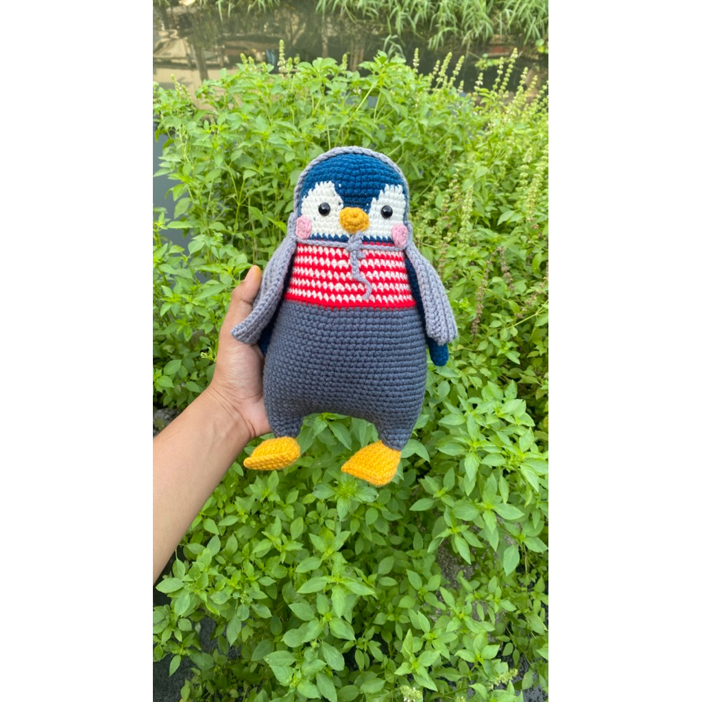 Boneka Pinguin. Amigurumi Pinguin