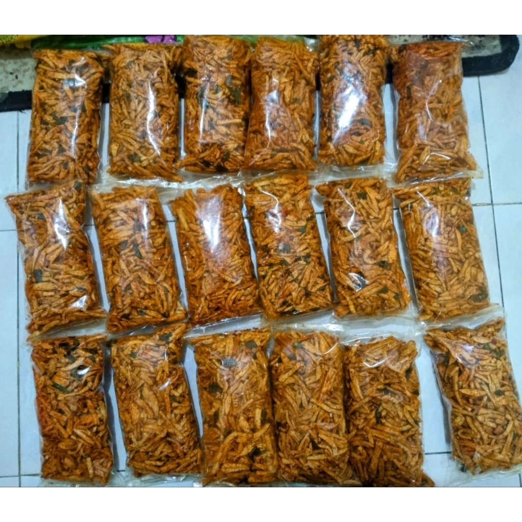 

Basreng pedas daun jeruk / Kemasan 1000gr