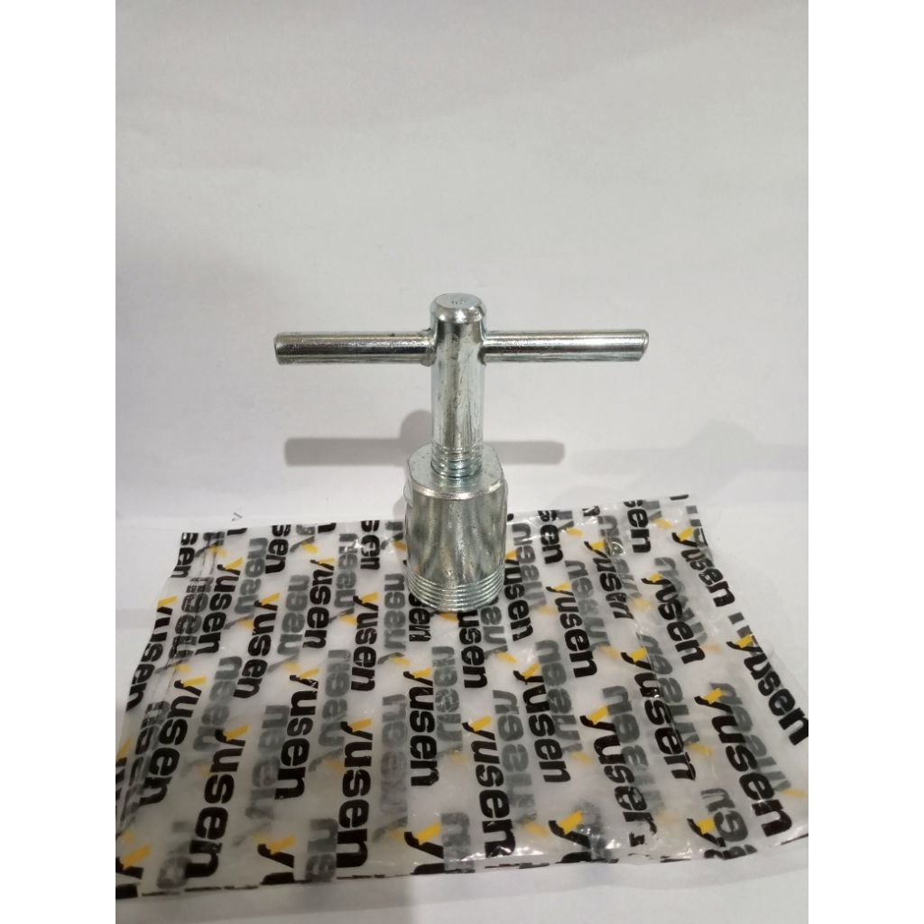 070 TREKER MAGNIT KUNCI BUKA MAGNET TREKEL MAGNET 070 YUSEN