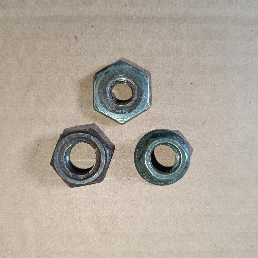 Mur as roda / Mur as pully belakang/ Mur askruk mio karbu mio soul/ mio sporty/ mio smile