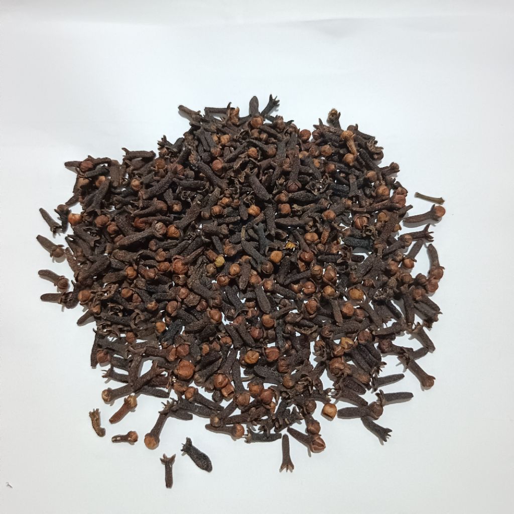 

cengkeh, cengkeh berkualitas asli pedesaan