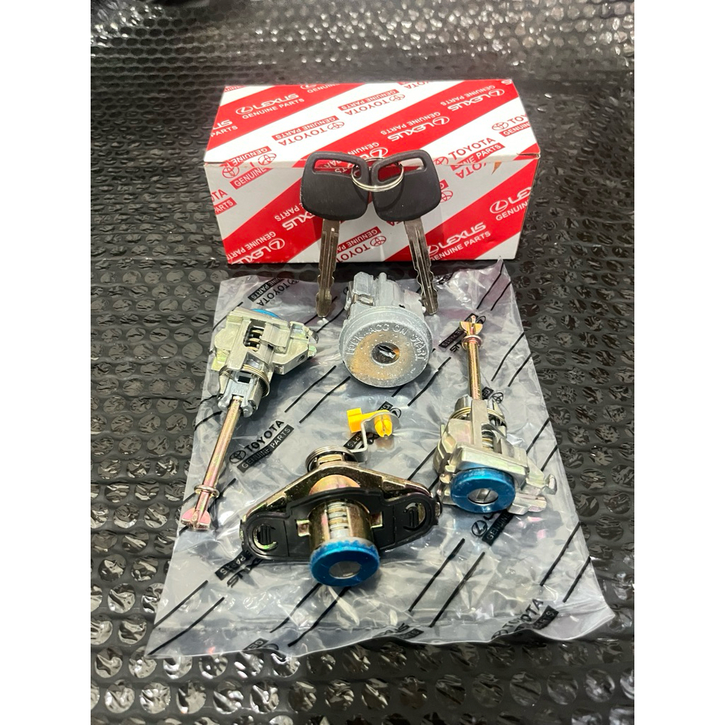 KUNCI KONTAK KUNCI PINTU SET KIJANG INNOVA LAMA