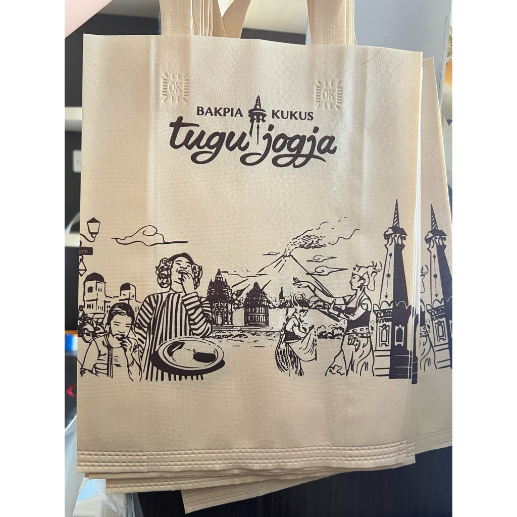 

paper bag special - bakpia kukus tugu jogja