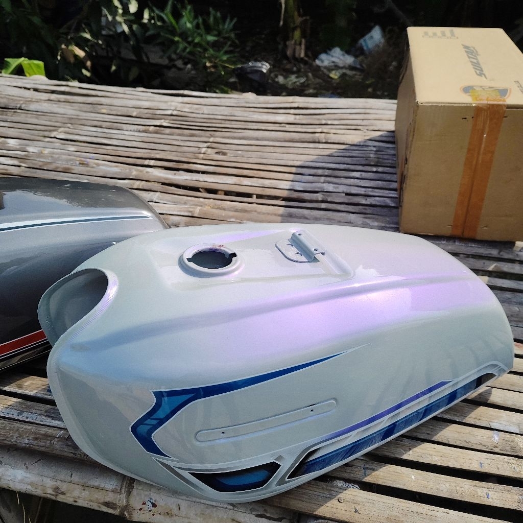 tangki honda gl100 putih lembayung ungu gl100 press motif racing bahan lokal day tangki gl100 putih