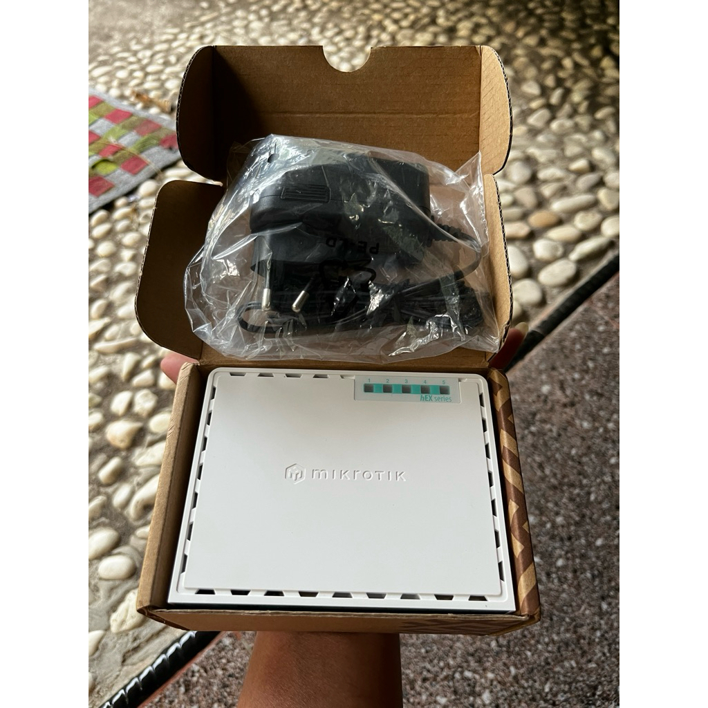 Mikrotik Rb750gr3 baru