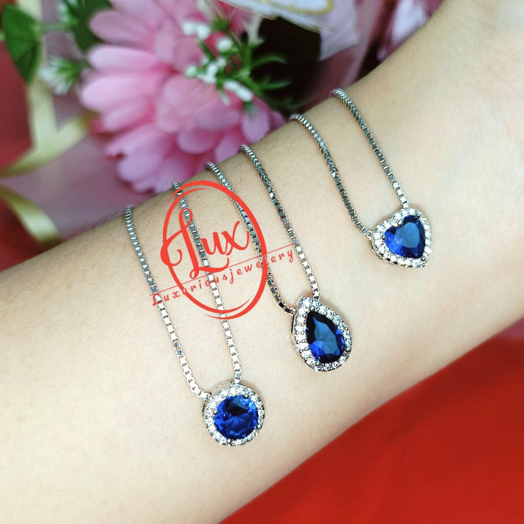 kalung liontin Solitaire mata biru