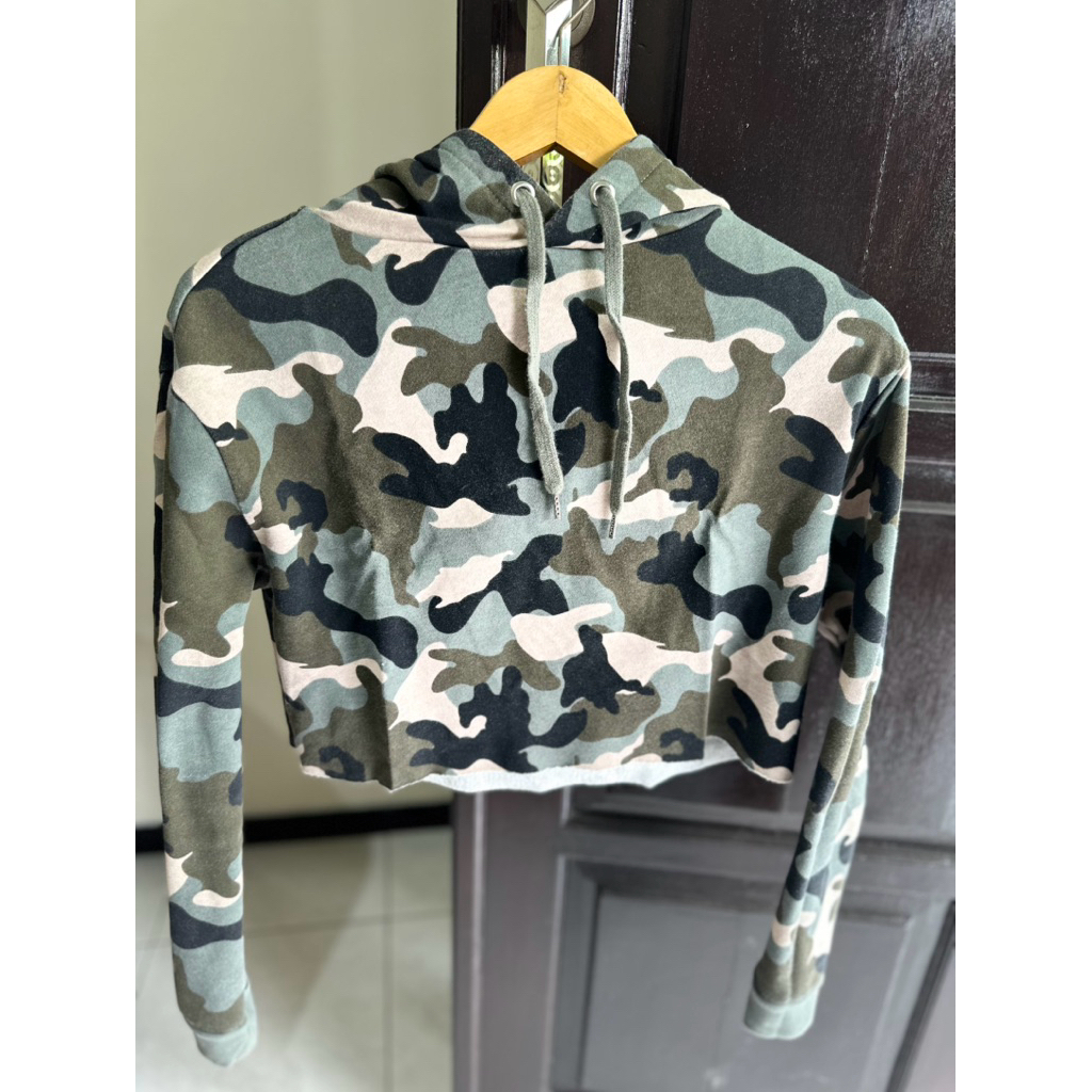 Preloved Hoodie Armi HNM