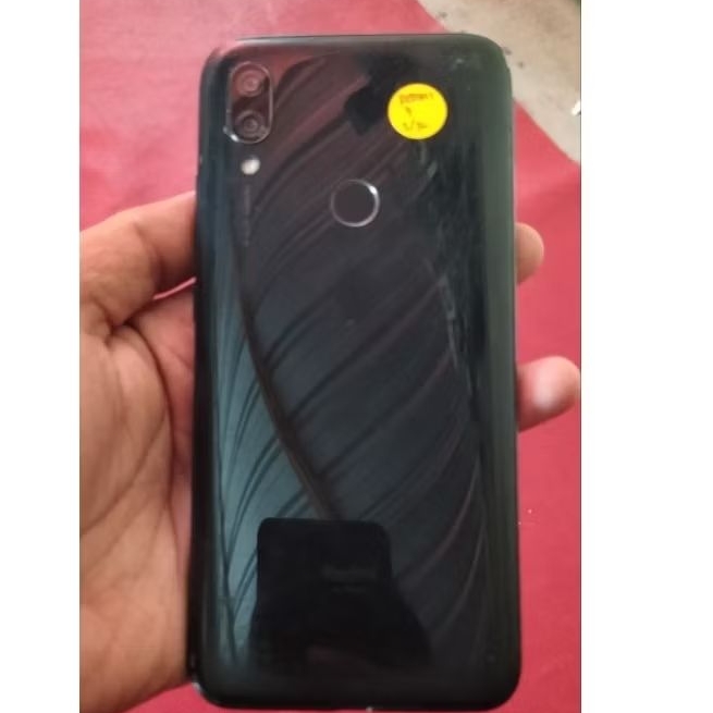 REDMI 7 RAM 3/32 SECOND NORMAL TAMPA KENDALA ( HP+ DUSBOK) BACA DISKRIPSI