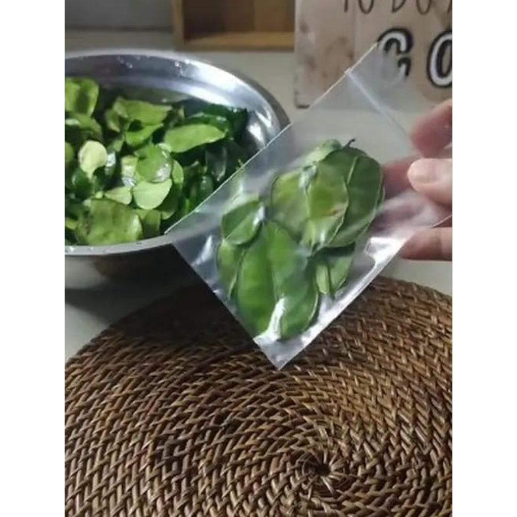 

DAUN JERUK PURUT FRESH 50gram