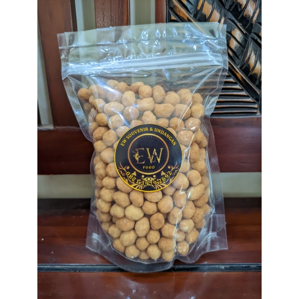 

Snack/makan ringan Kacang Telur